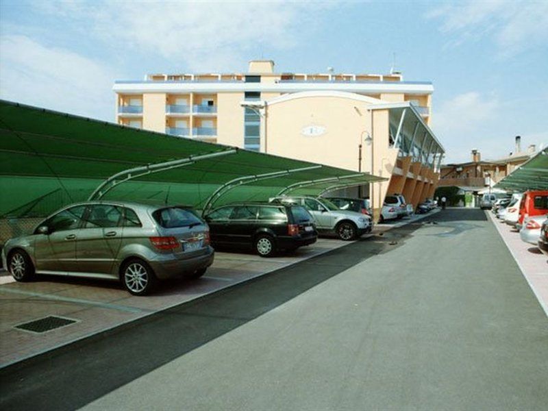Grand Hotel Esplanada Bibione Zewnętrze zdjęcie